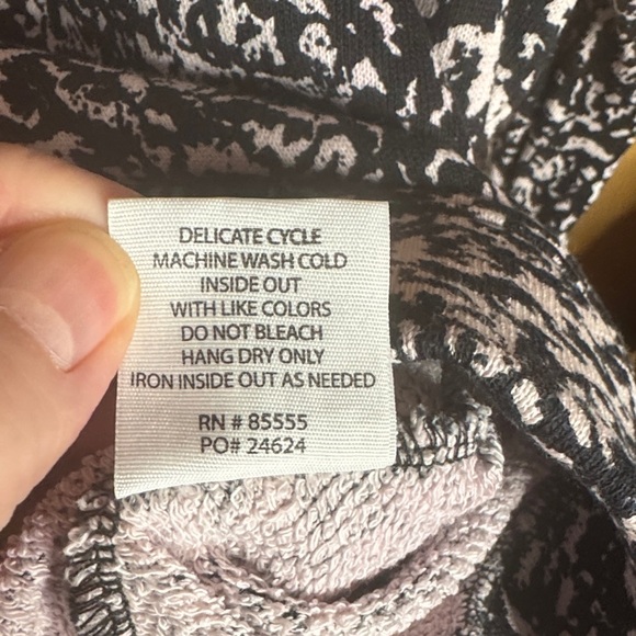 Pistola Nikki 100% Cotton Sweatshirt in White Noise Size Small Oversized - Picture 5 of 8